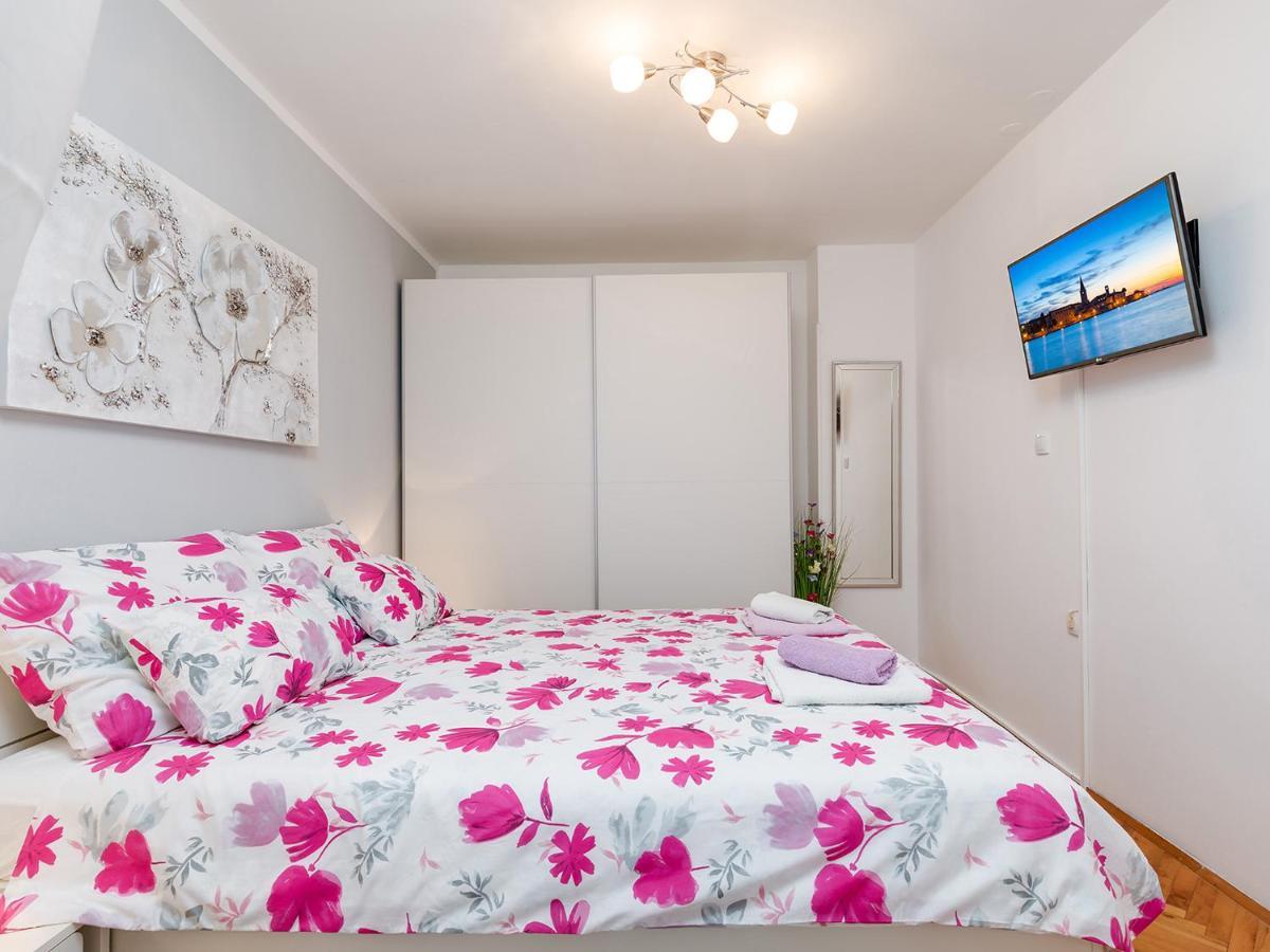 Apartment Manuel Пореч Екстер'єр фото