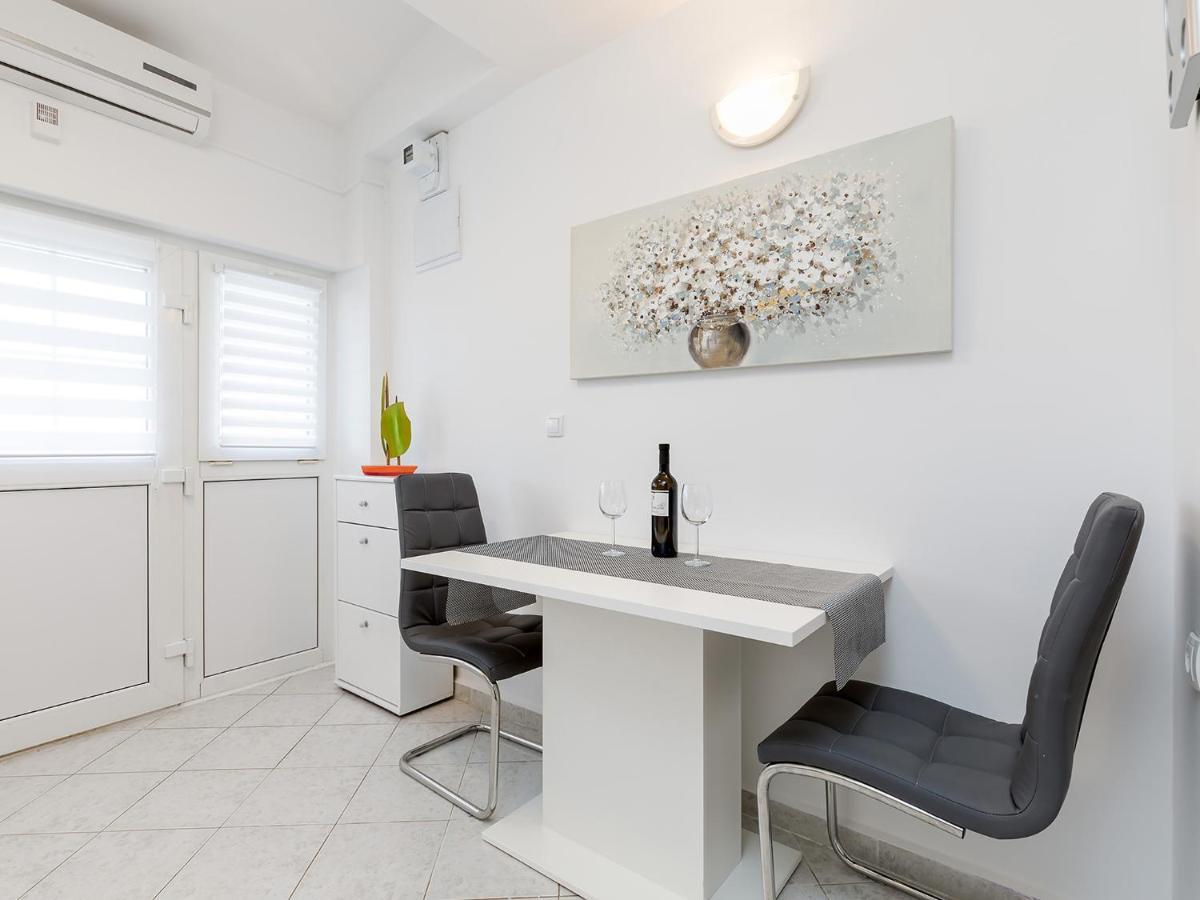 Apartment Manuel Пореч Екстер'єр фото