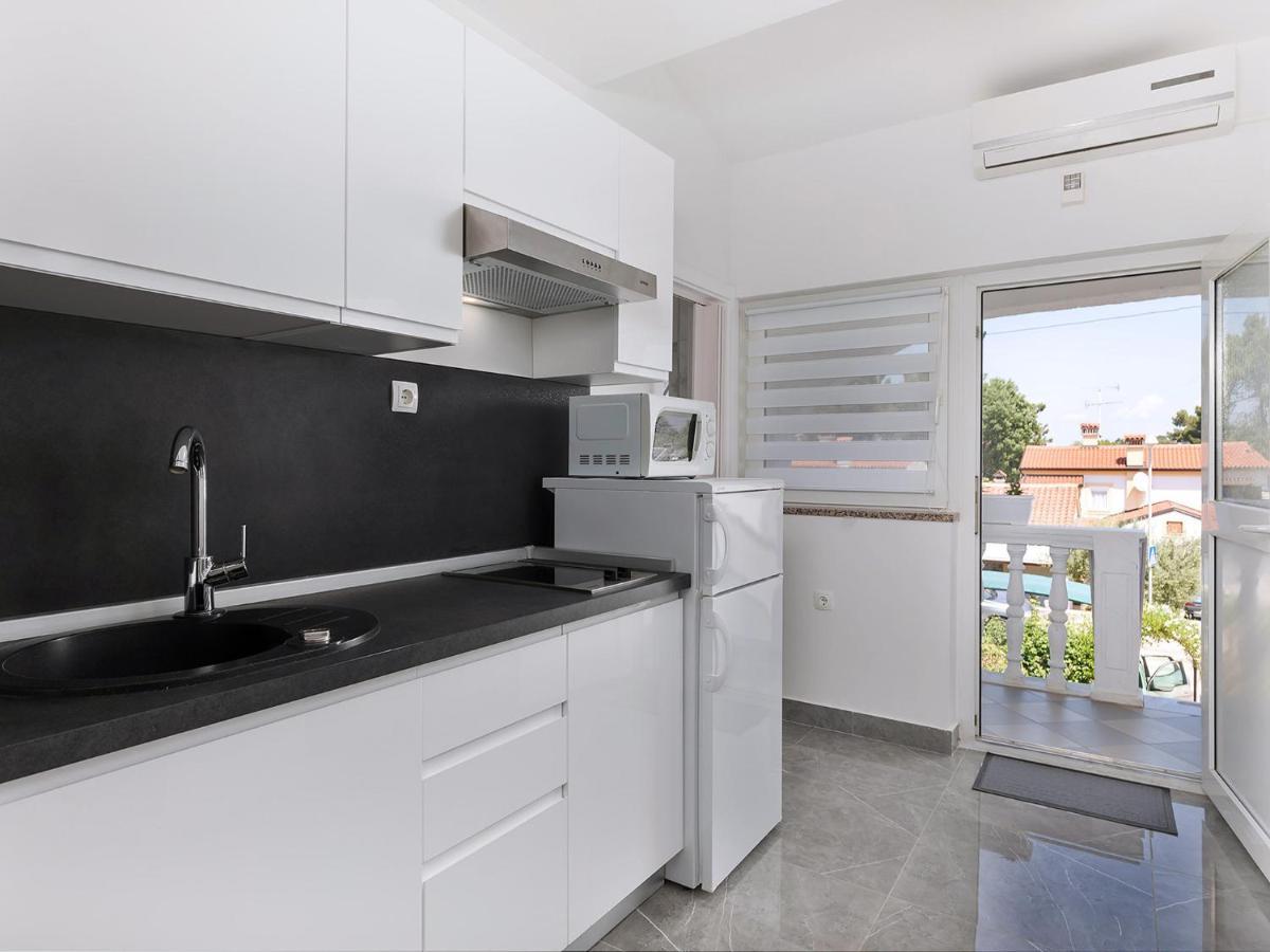 Apartment Manuel Пореч Екстер'єр фото